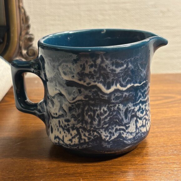 Vintage Canadian sugar bowl and creamer - Picture 5 of 8